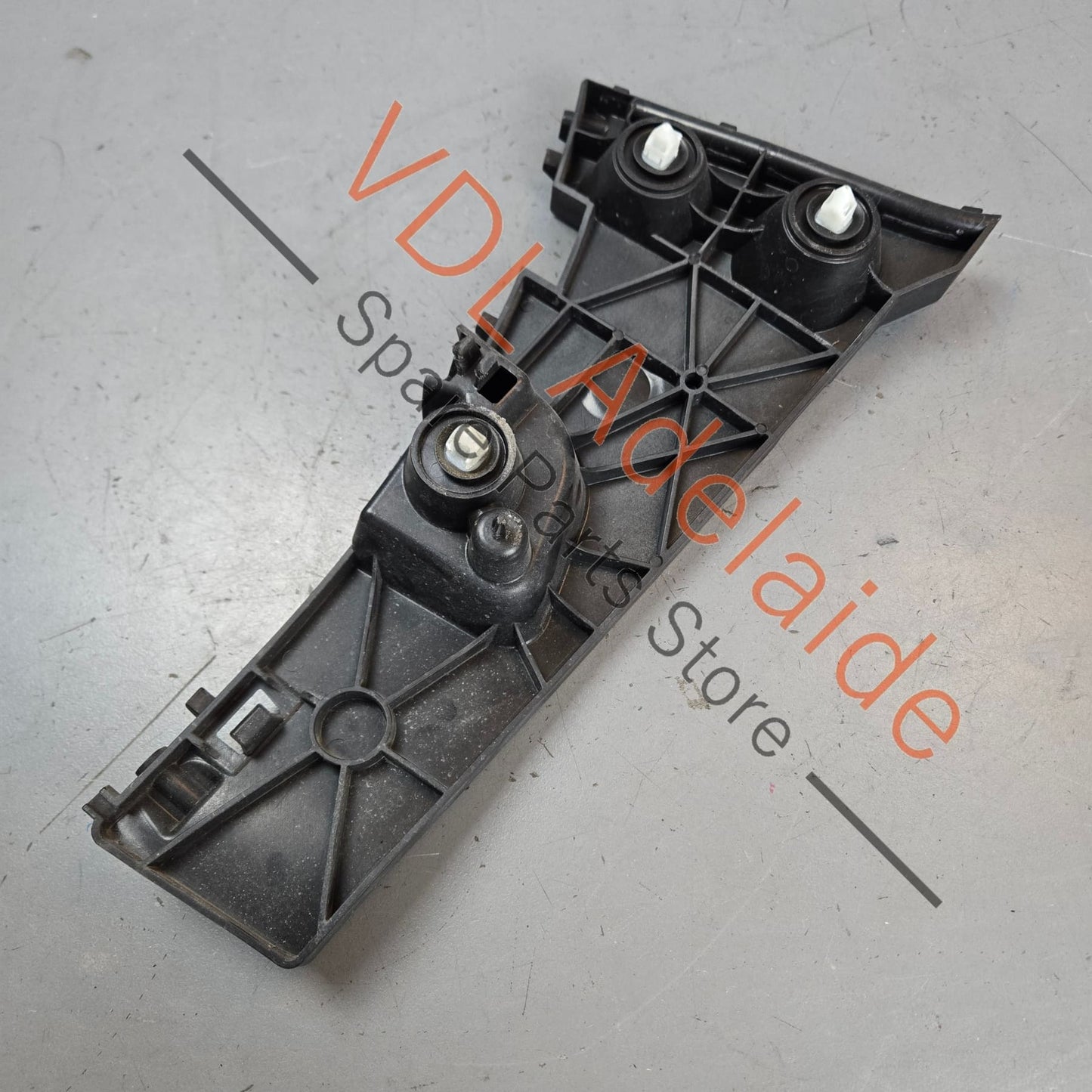 4K8807454A    Audi RS7 Rear Bumper Guide Bracket Right Lower 4K8807454A