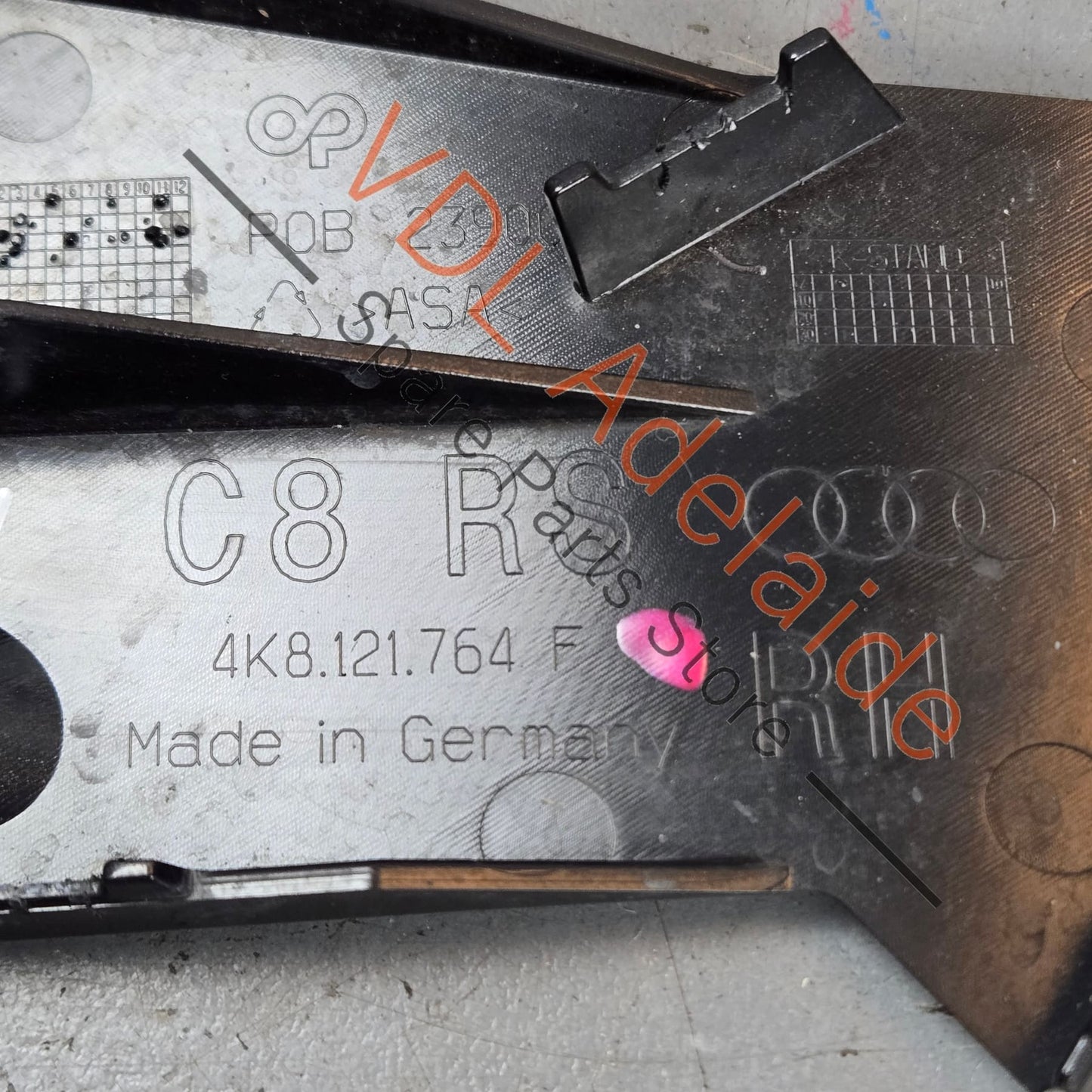 4K8121464A    Audi RS7 Front Bumper Guide Bracket Right 4K8121464A