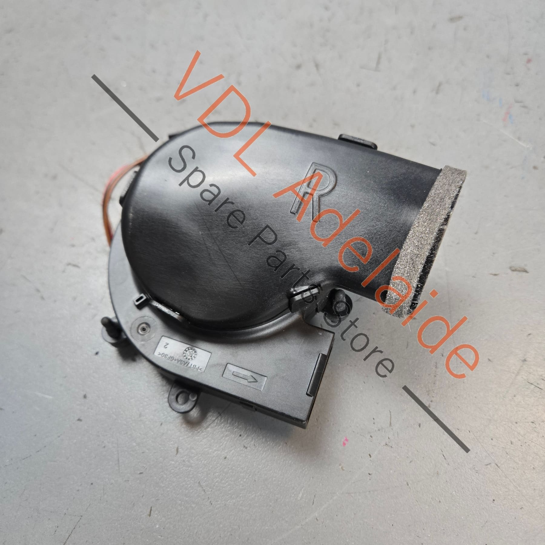 4N0915213C    Audi A6 A7 A8 Q7 Q8 48V Battery Breather Cooling Fan Blower 4N0915213C