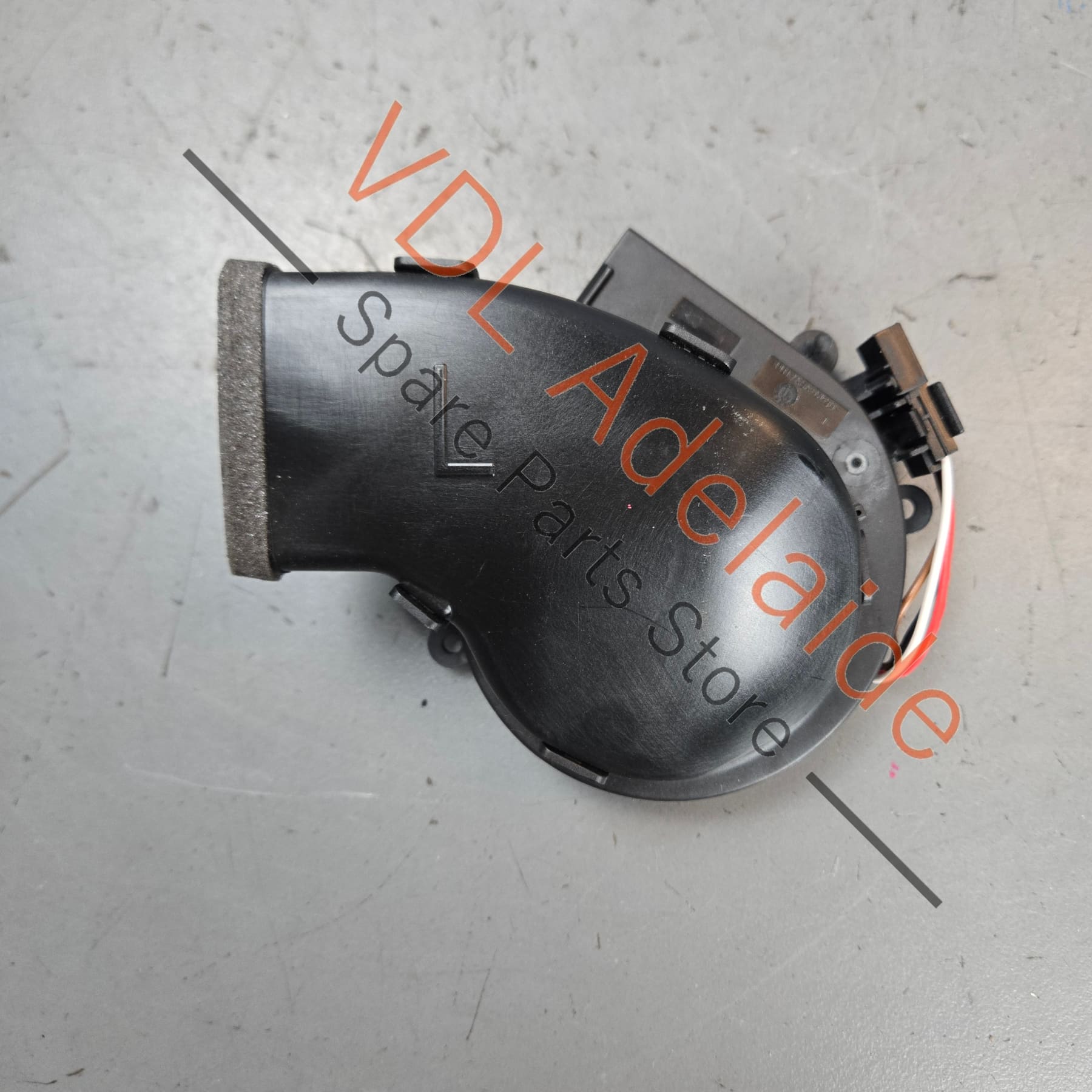 4N0915213B    Audi A6 A7 A8 Q7 Q8 48V Battery Breather Cooling Fan Blower 4N0915213B