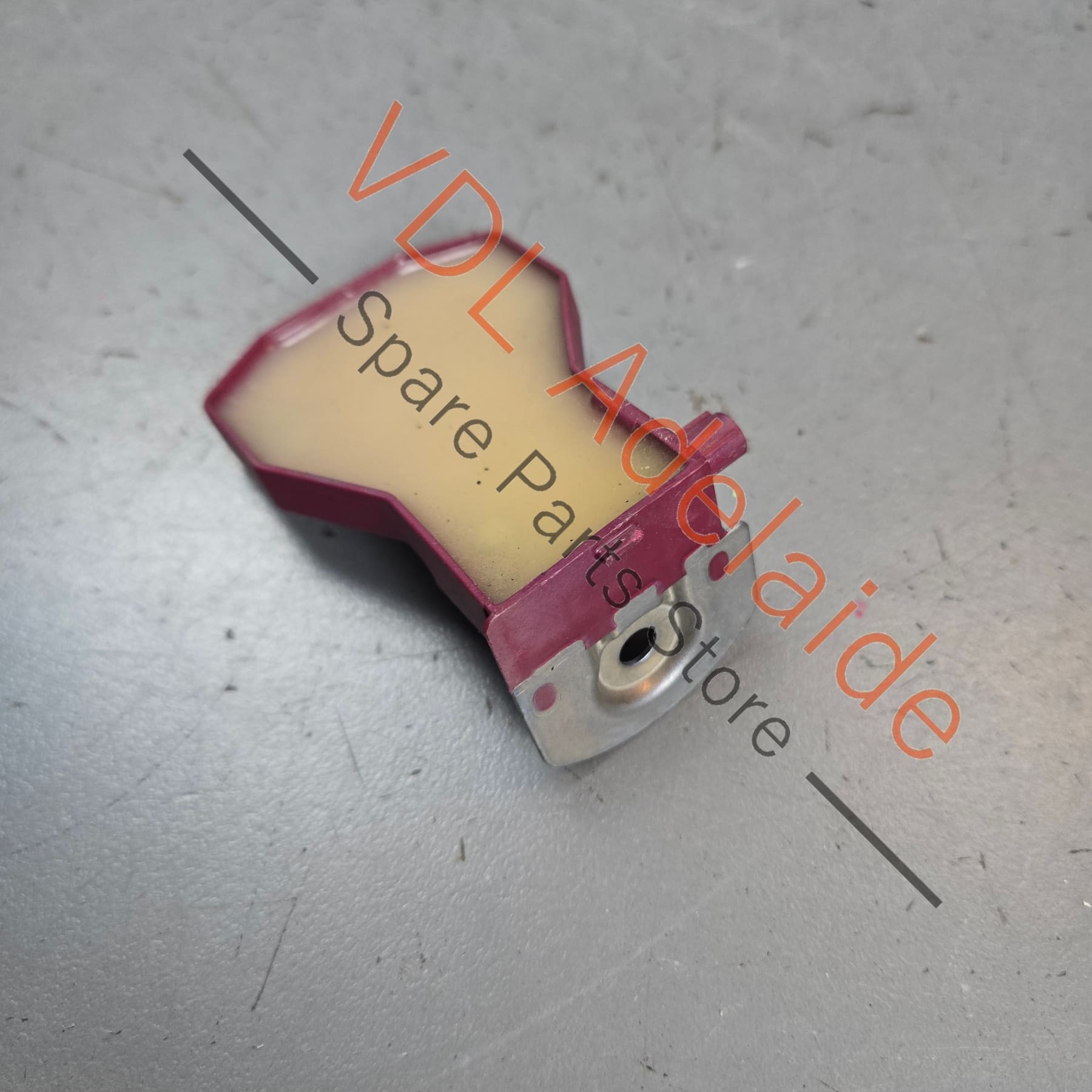 4M0035507    Audi Porsche VW Telephone Antenna 4M0035507