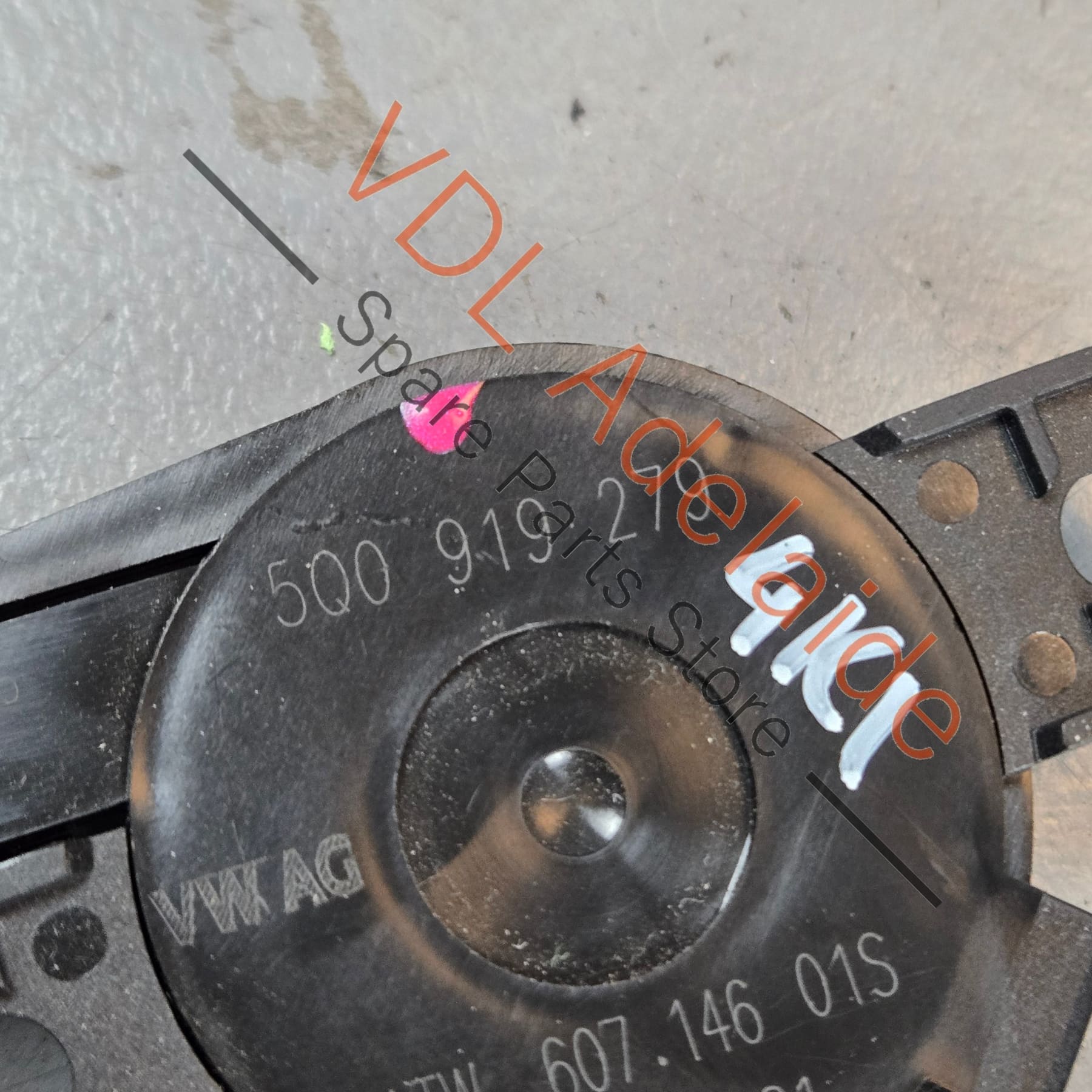 5Q0919279    VW Audi Porsche Warning Buzzer for Parking Aid Distance Sensor 5Q0919279