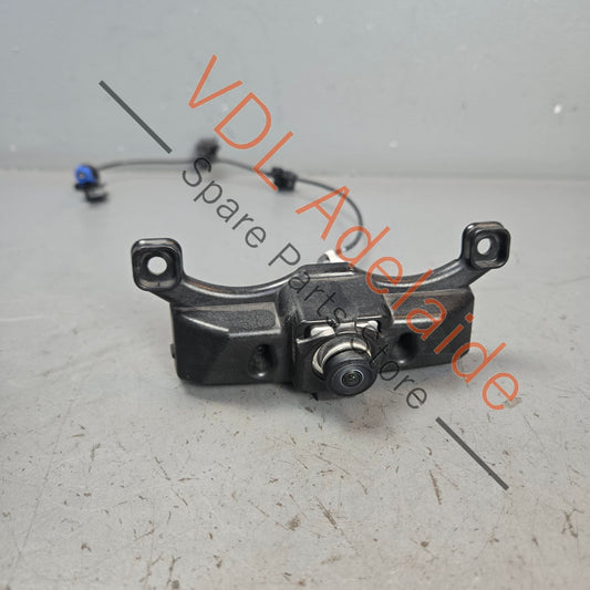 4N0980546 4K0971192D   Audi RS7 Front Parking Camera with mounting bracket & adapter wire 4N0980546 4K0971192D