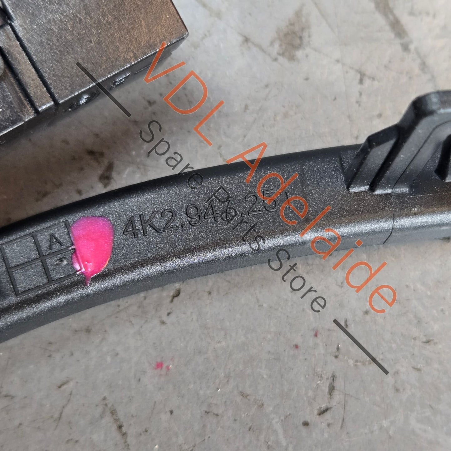 4K2947251A    Audi RS7 Fibre Optic Conductor for Left drivers side dashboard for RHD 4K2947251A