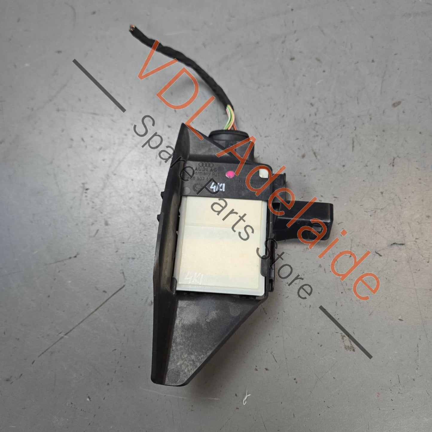 4N0907566AM    Audi A6 A7 Q8 Rear Left Lane Change Assist Radar Sensor 4N0907566AM