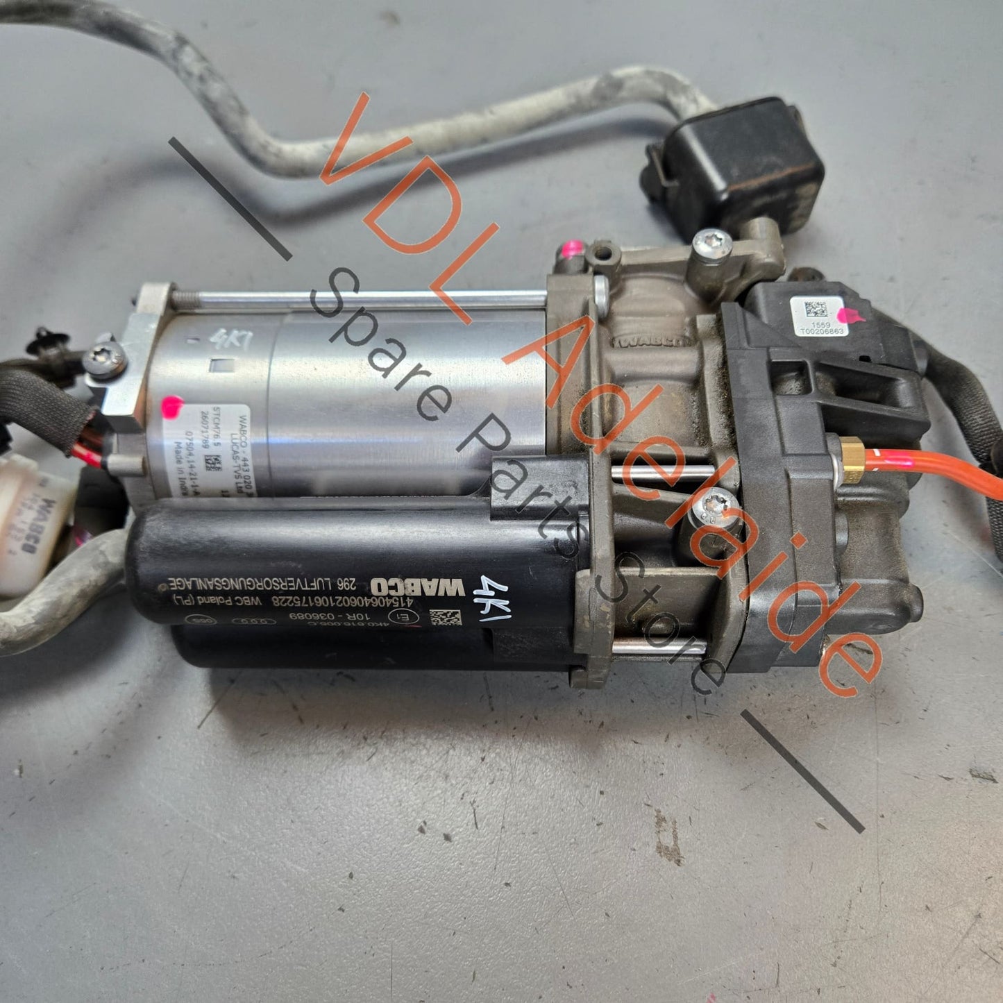 4K0616005C 4K0616005B   Audi RS7 Air Suspension Pump 4K0616005C 4K0616005B