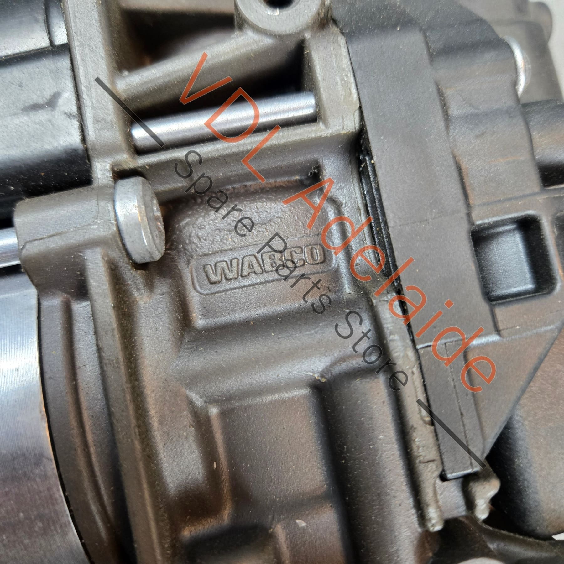 4K0616005C 4K0616005B   Audi RS7 Air Suspension Pump 4K0616005C 4K0616005B