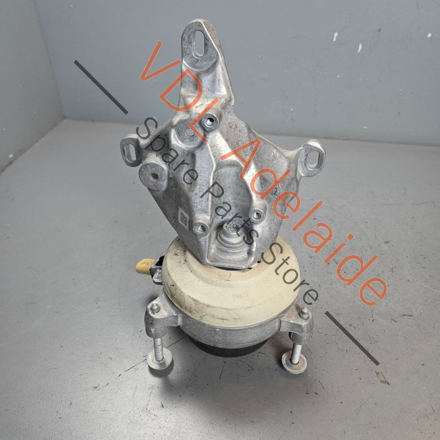 4M0399151N    Audi RS7 Gearbox Mount Mounting Bush Left 4M0399151N