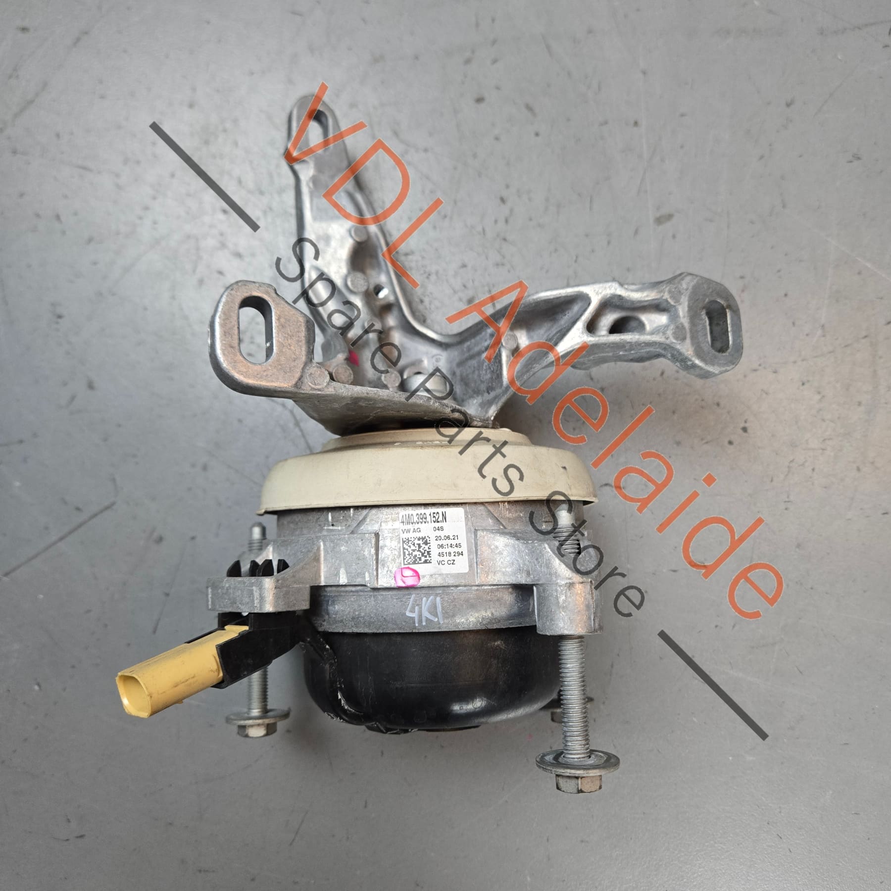 4M0399152N    Audi RS7 Gearbox Mount Mounting Bush Right 4M0399152N