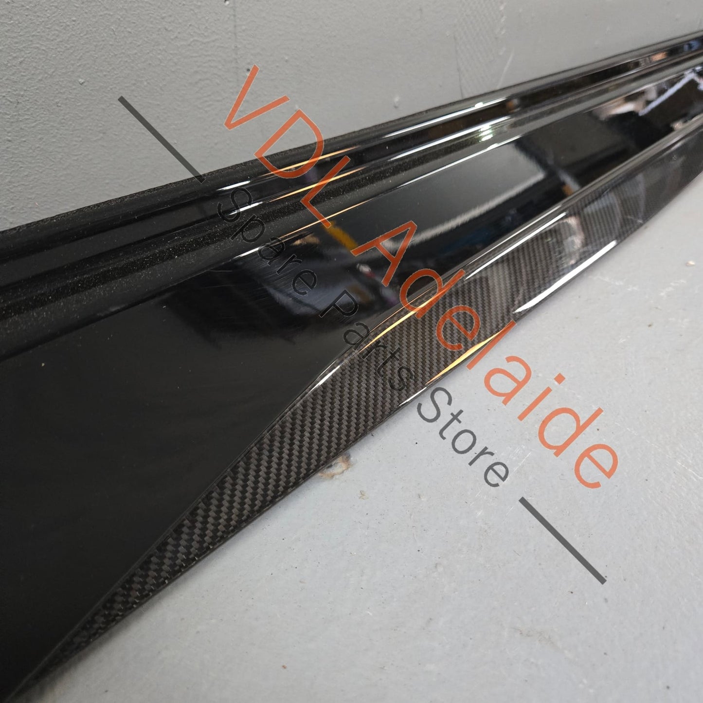 4K8854868B 4K8853860B   Audi RS6 RS7 C8 2021 2022 Right Side Sideskirt Rocker Panel Trim with Carbon Sideblade 4K8853860B 4K8854868B