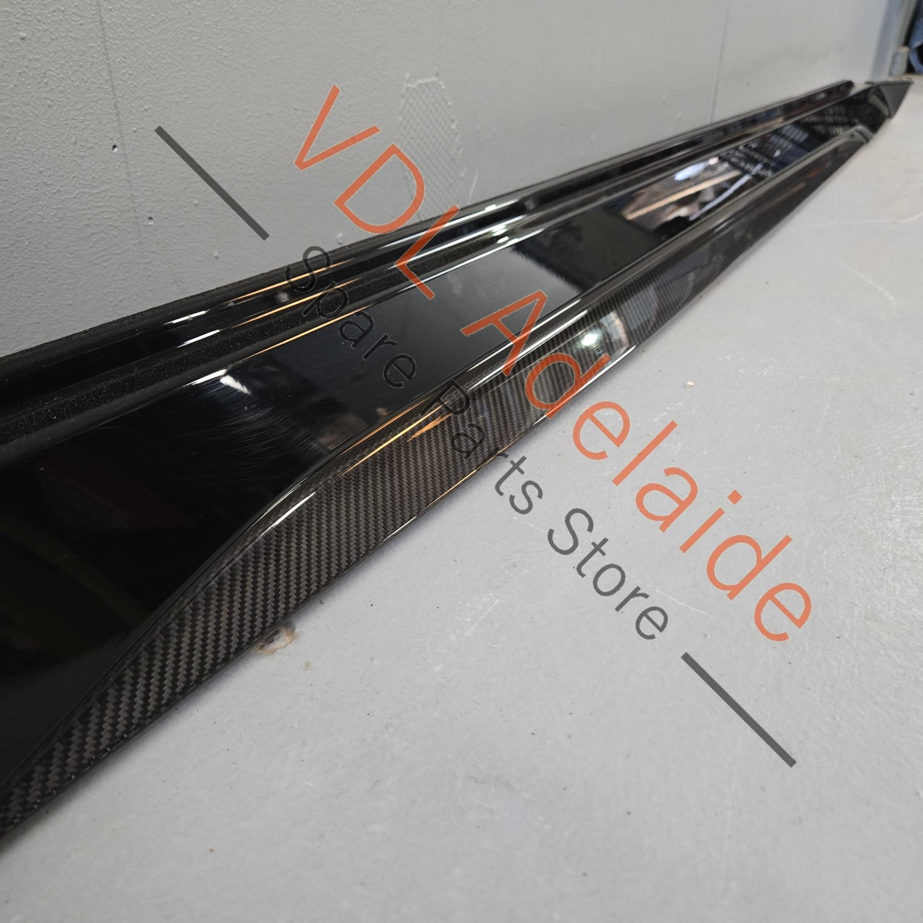 4K8854868B 4K8853860B   Audi RS6 RS7 C8 2021 2022 Right Side Sideskirt Rocker Panel Trim with Carbon Sideblade 4K8853860B 4K8854868B