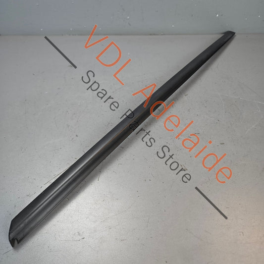 4K8854328    Audi A7 S7 RS7 Front Windscreen Right Water Deflector Strip Rubber Seal 4K8854328