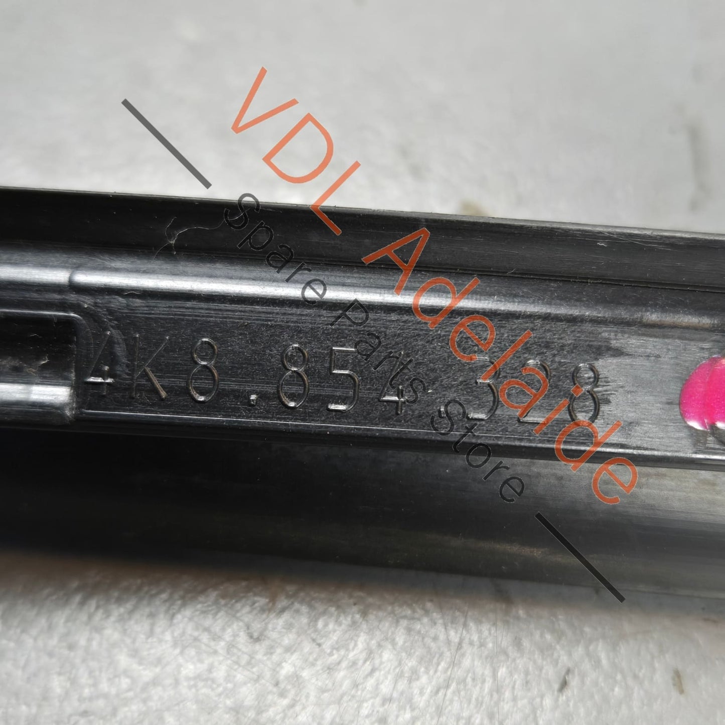 4K8854328    Audi A7 S7 RS7 Front Windscreen Right Water Deflector Strip Rubber Seal 4K8854328