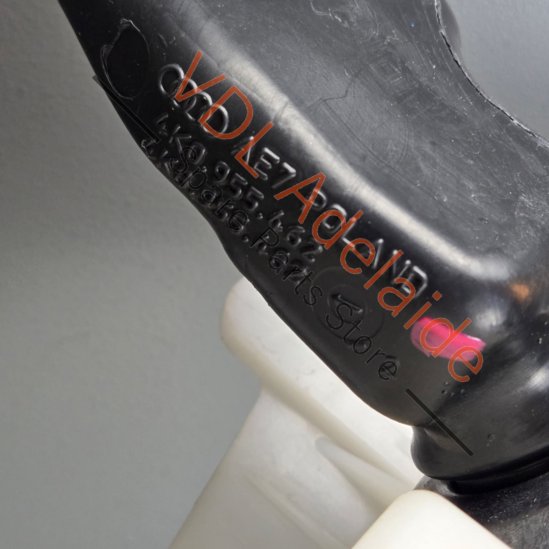 4K0955453F 4K8955463   Audi A6 A7 S7 RS7 Windscreen Wash Water Reservoir Assembly 4K0955453F 4K8955463