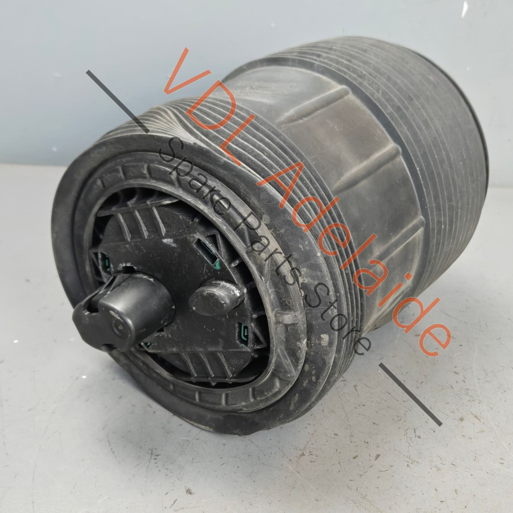 4K0616001H    2021 2022 2023 Audi RS6 RS7 S6 S7 Rear Left Air Suspension Spring 4K0616001H