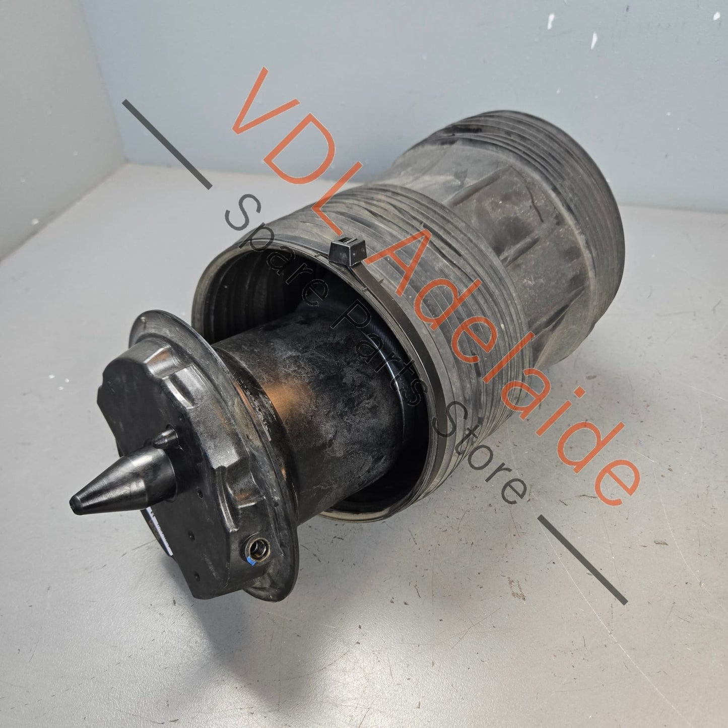 4K0616002H    2021 2022 2023 Audi RS6 RS7 S6 S7 Rear Right Air Suspension Spring 4K0616002H