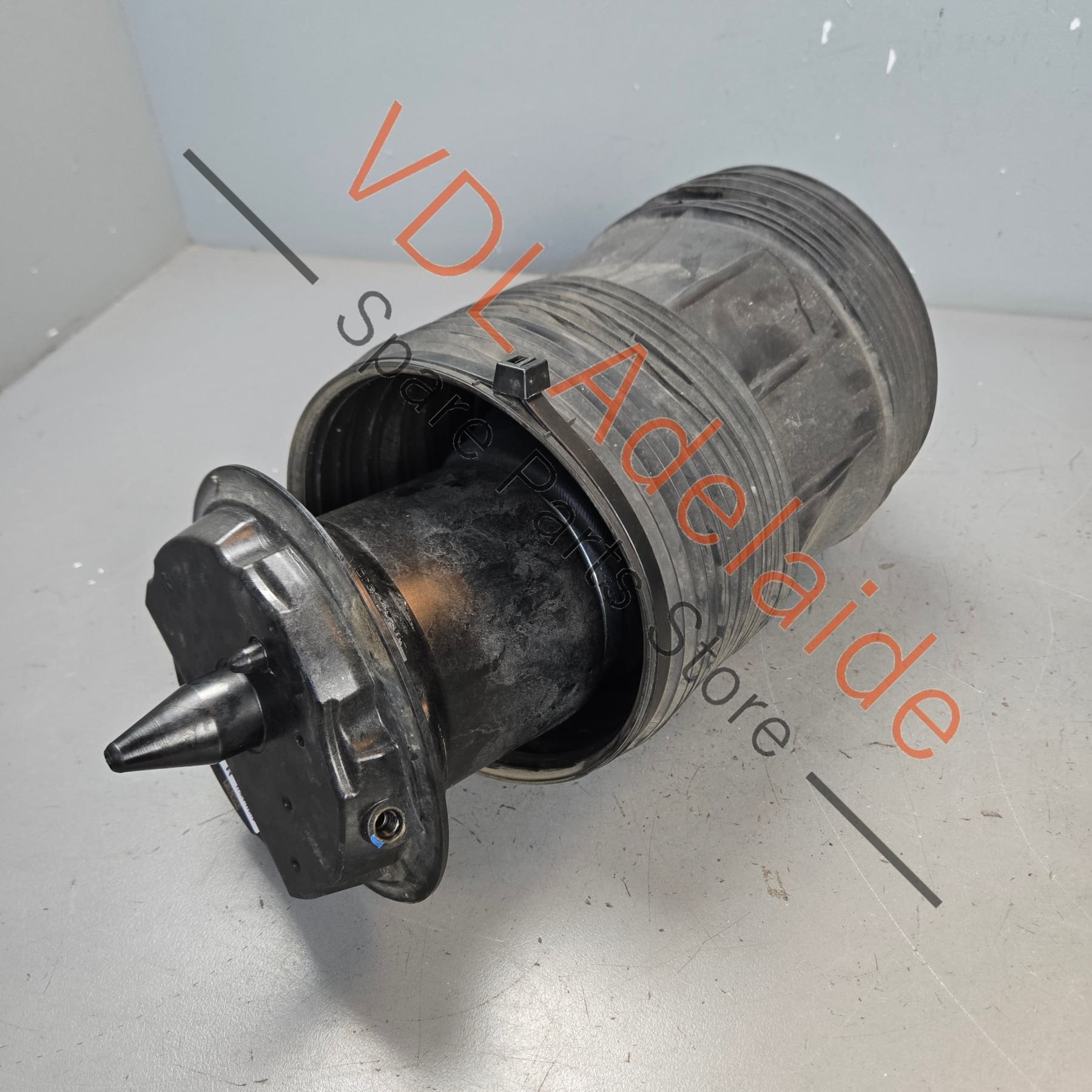 4K0616002H    2021 2022 2023 Audi RS6 RS7 S6 S7 Rear Right Air Suspension Spring 4K0616002H