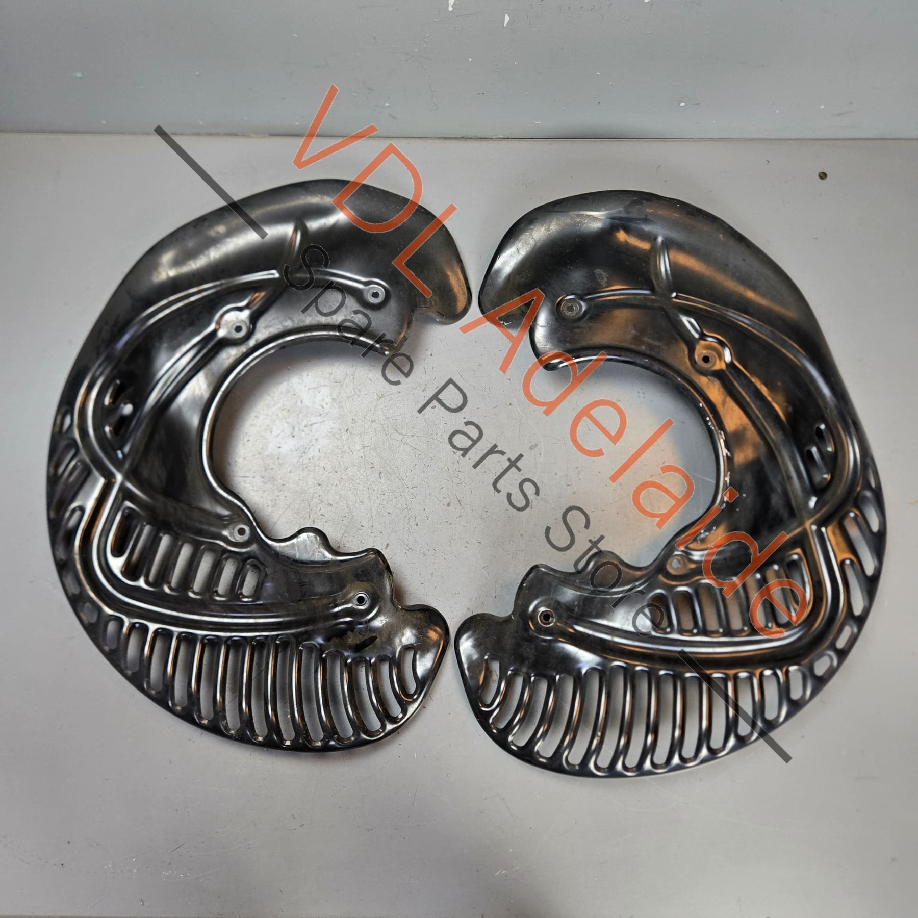 4K0615311E 4K0615312E   Audi RS7 Front Brake Disc Cover Guard Set for Carbon Ceramic Rotor 4K0615311E 4K0615312E