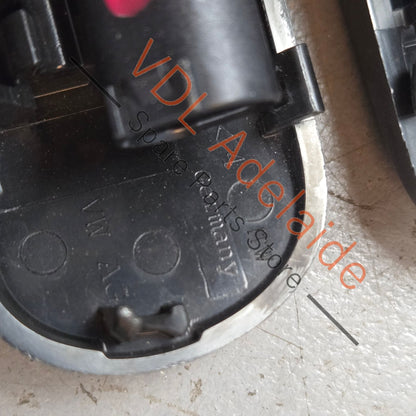 4K8955987C 4K8955988C   Audi A7 Windscreen Washer Nozzle Jet Pair Left & Right 4K8955987C 4K8955988C