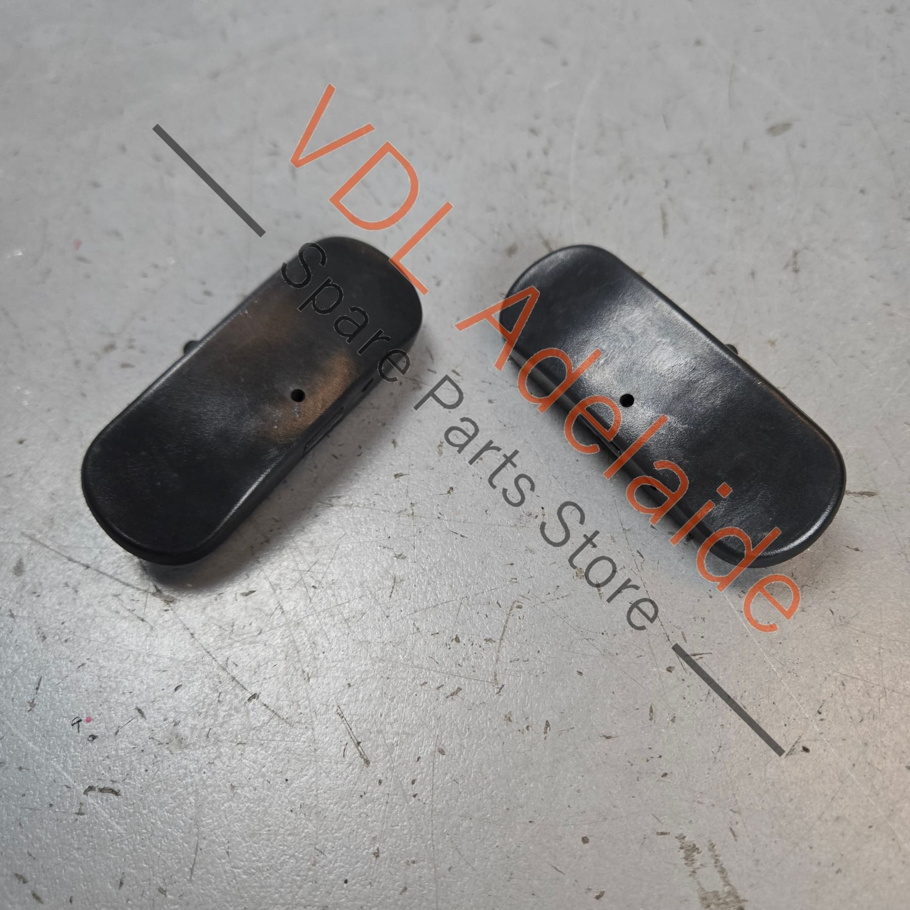 4K8955987C 4K8955988C   Audi A7 Windscreen Washer Nozzle Jet Pair Left & Right 4K8955987C 4K8955988C