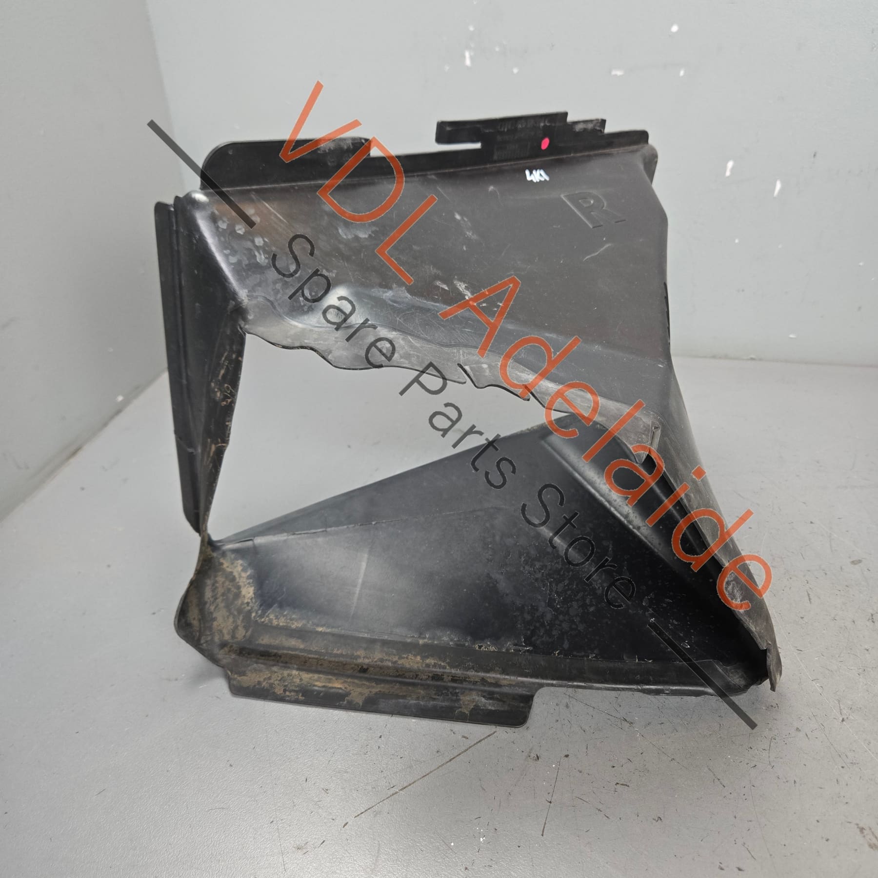 4K8121334    Audi RS7 Front Right Intercooler Air Duct Guile 4K8121334K