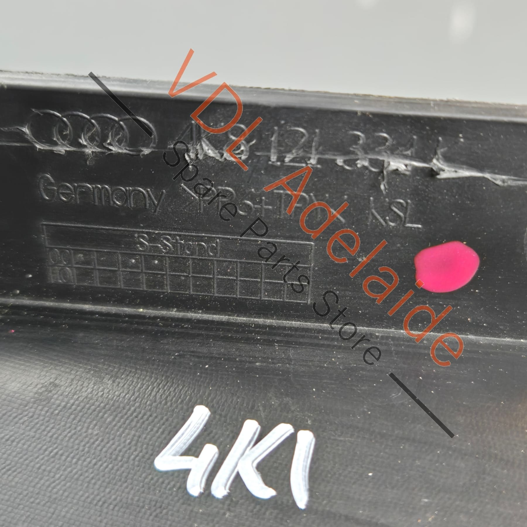 4K8121334    Audi RS7 Front Right Intercooler Air Duct Guile 4K8121334K