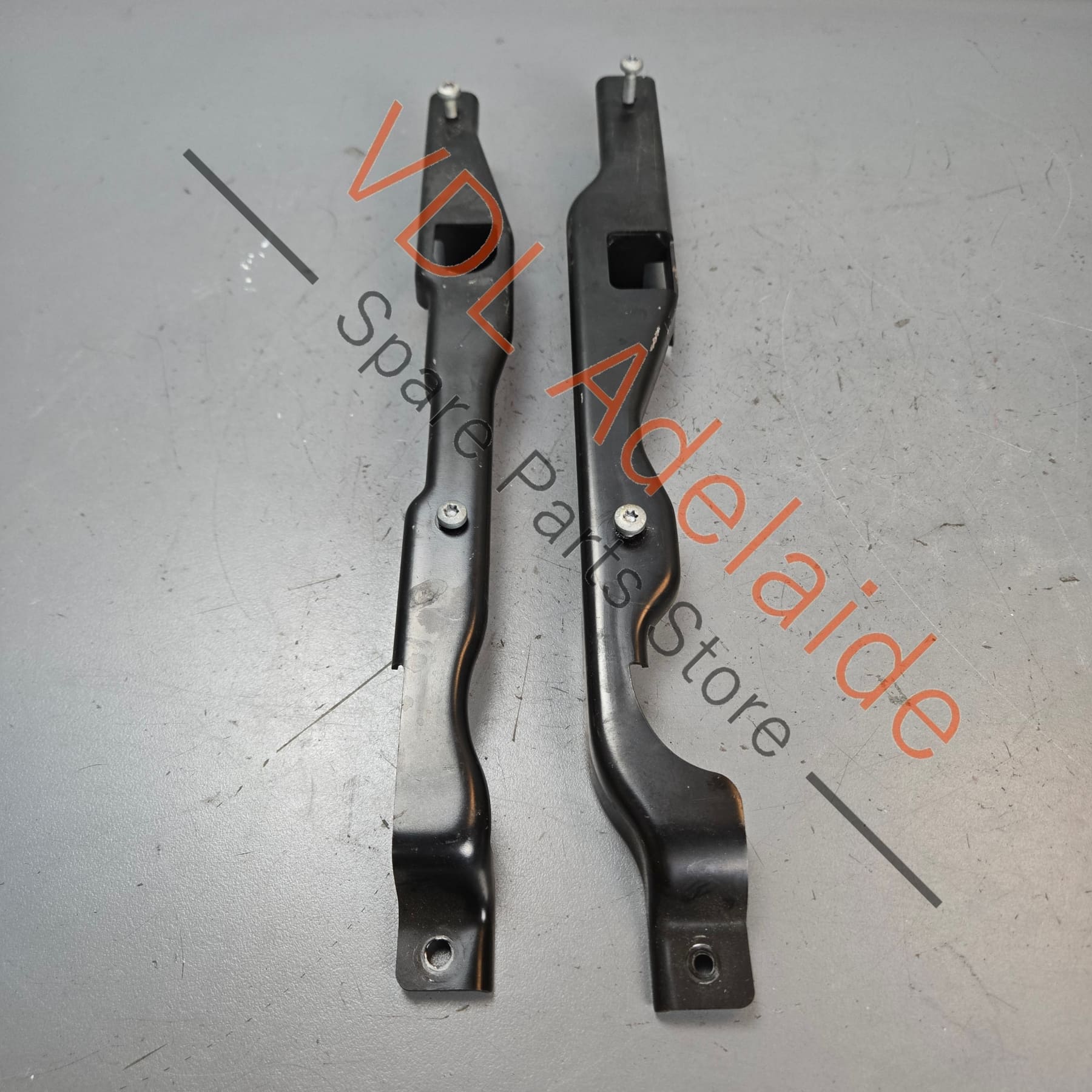 4K0103097A    Audi RS7 Engine Guard Plate 4K0103097A 4K0103098A