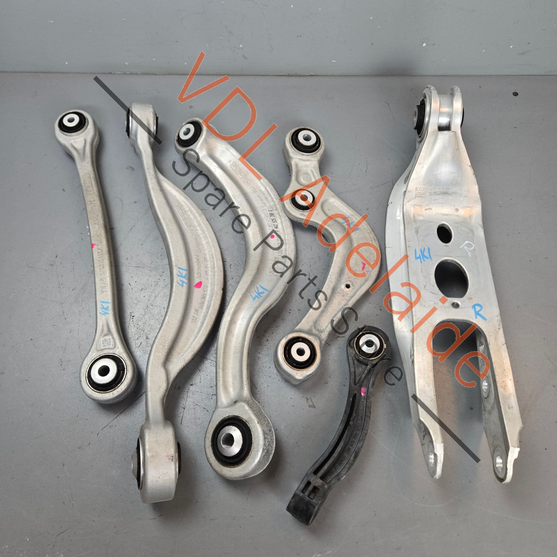 4M0505292F 4M0505323G 80A505311B 4M0501529L Audi RS6 RS7 Rear Right Suspension Arm Wishbone Set 4M0505292F 4M0505323G 80A505311B 4M0501529L 4K0505398A