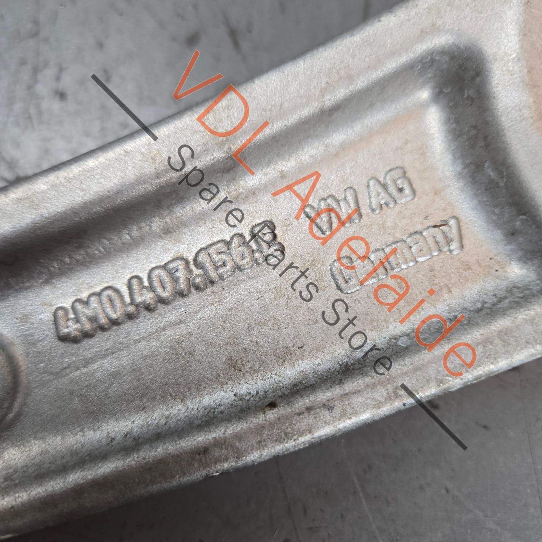 4M0407152R 4M0407156E   Audi Front Right Lower Control Arm Wishbone Suspension 4M0407152R 4M0407156E