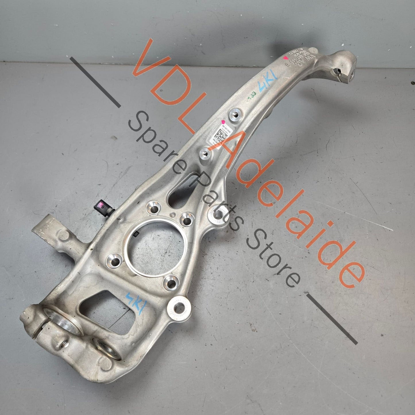 4K0407254C 4K0407560D   Audi RS6 RS7 Front Right Suspension Steering Knuckle Hub Wheel Bearing Housing 4K0407254C 4K0407560D