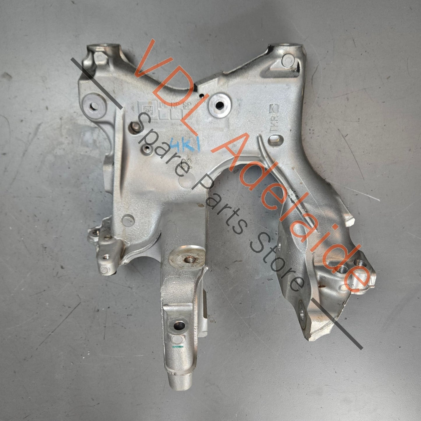 4K0399296C    Audi RS6 RS7 Front Right Subframe Suspension Mount Bracket Console 4K0399296C