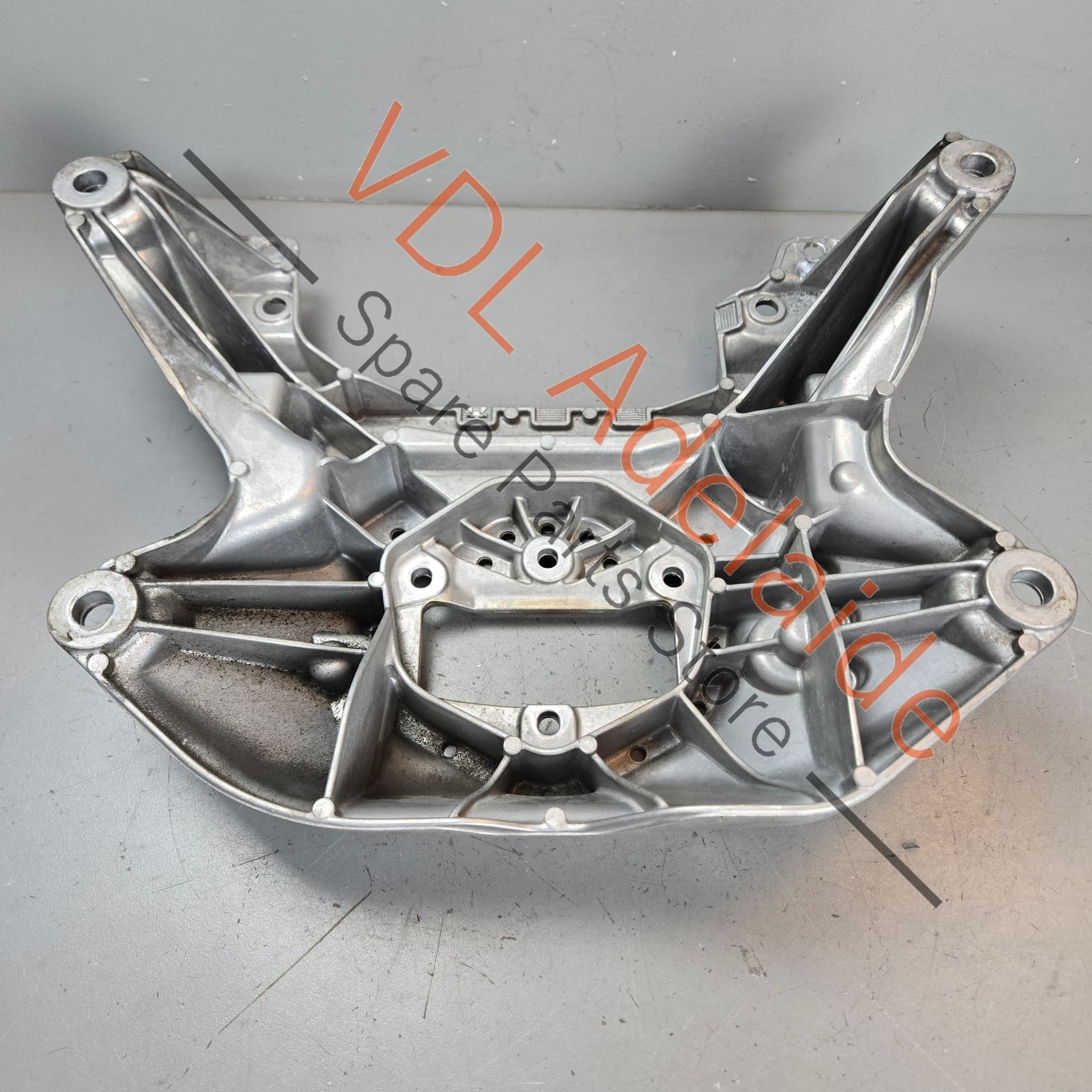 4K0399262R    Audi RS6 RS7 Gearbox Mounting Bracket 4K0399262R