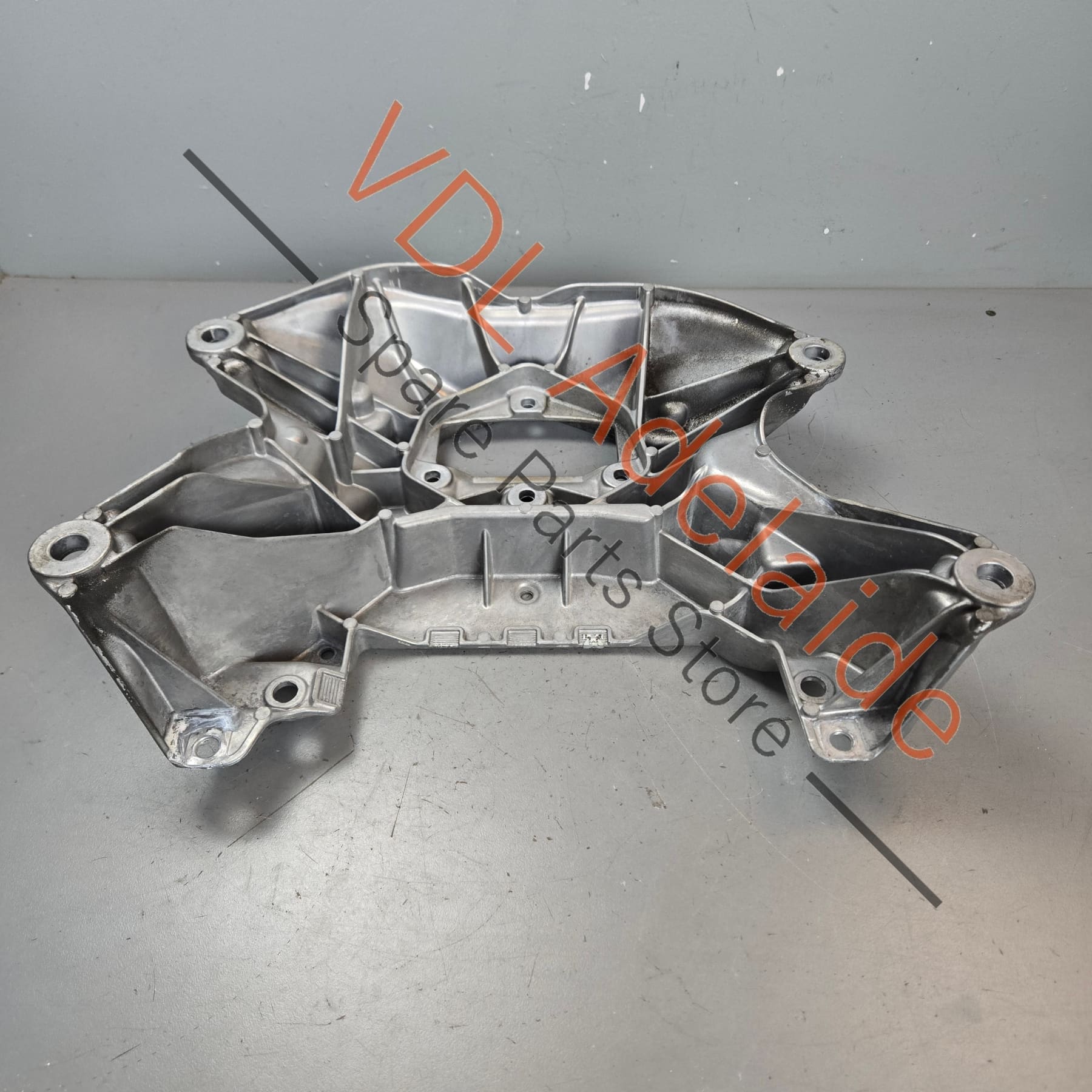 4K0399262R    Audi RS6 RS7 Gearbox Mounting Bracket 4K0399262R
