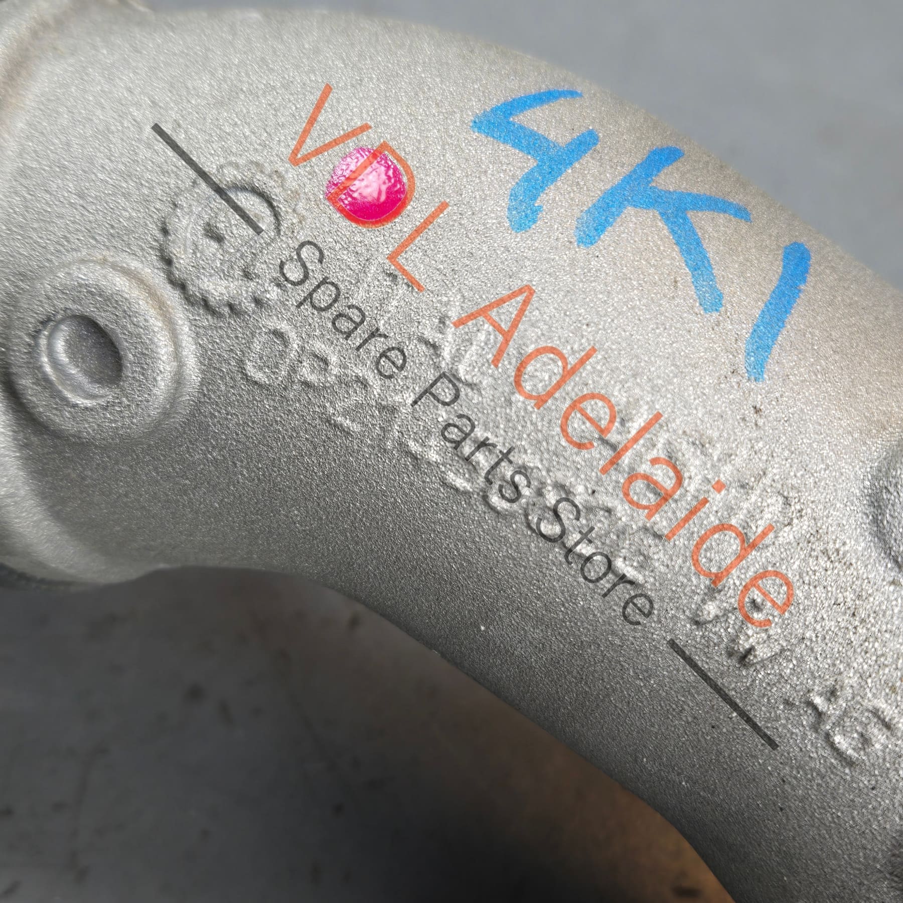 0P2145682G    Audi RS6 RS7 Right Lower Charge Air Pipe Tube 0P2145682G