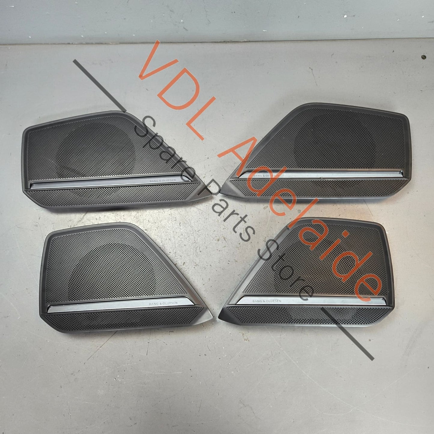 4K0035419A 4K0035420A   Audi RS7 Bang Olufsen Speaker Cover Trim Set 4K0035419A 4K0035420A