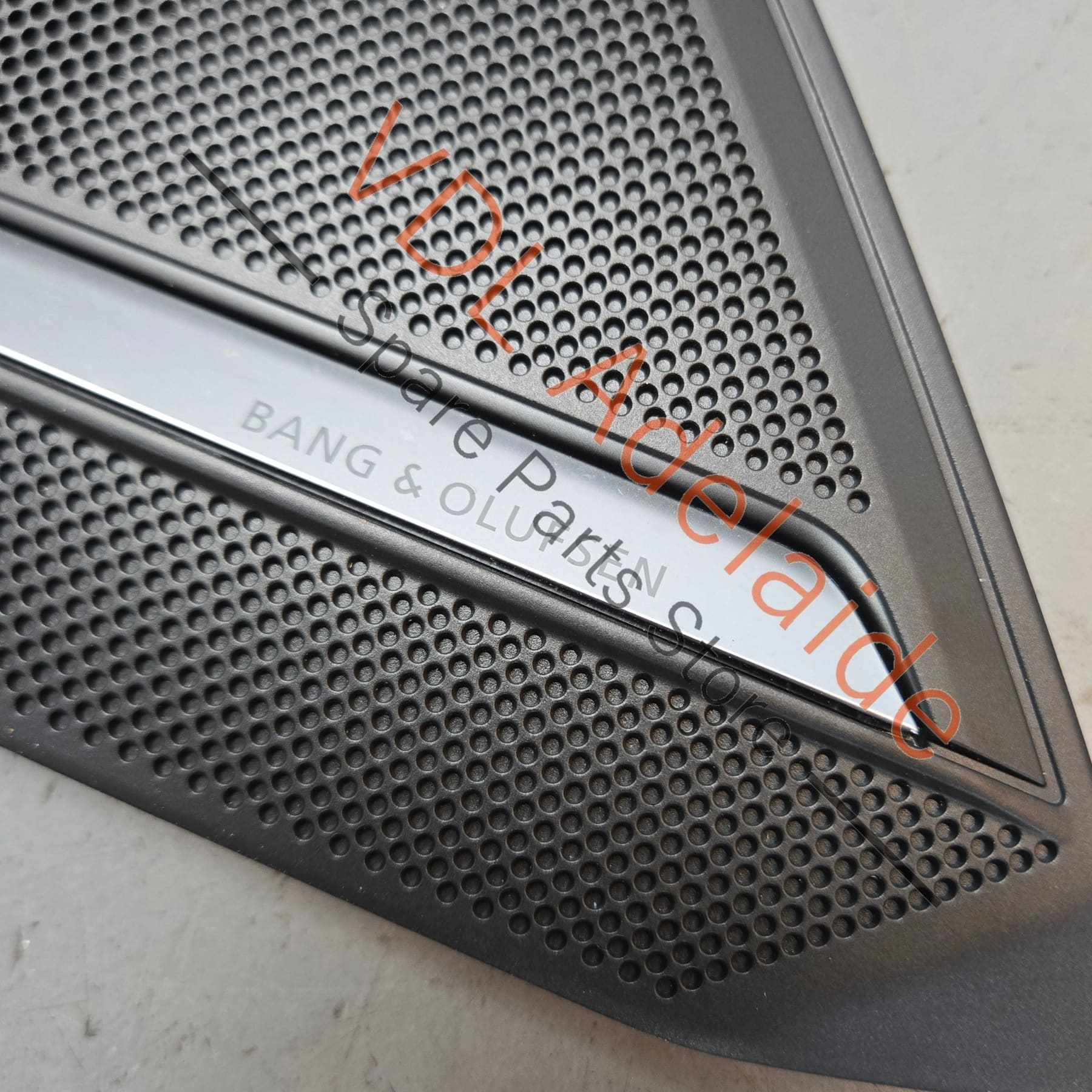 4K0035419A 4K0035420A   Audi RS7 Bang Olufsen Speaker Cover Trim Set 4K0035419A 4K0035420A