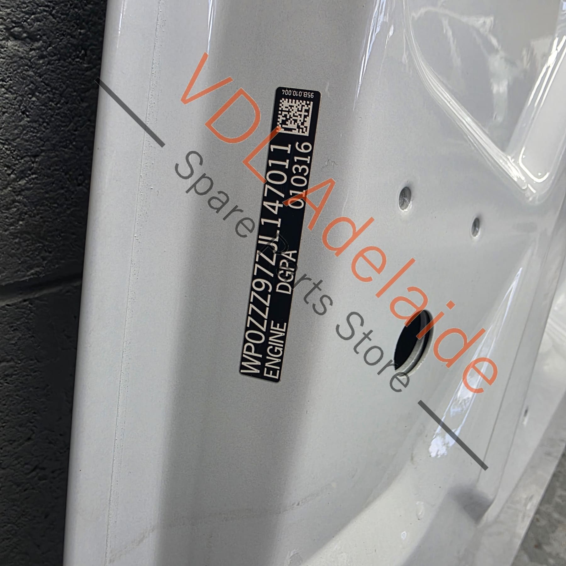 971823031CY 971823031BY    Porsche Panamera 971 2016-2024 Bonnet Cararra White S9R / 2Y 971823031CY GRV