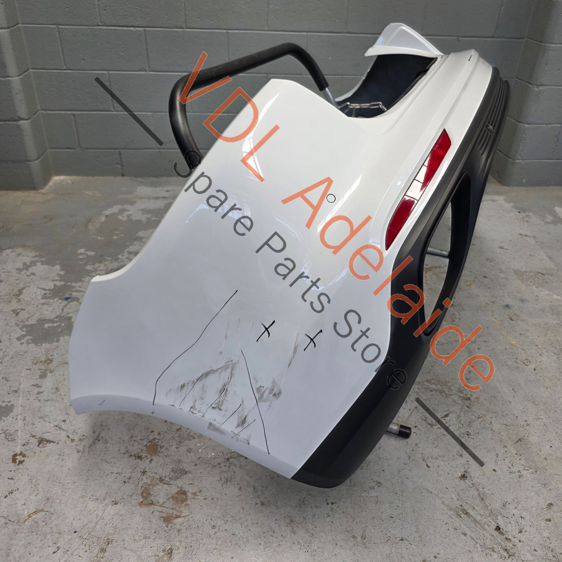 974807983AY 971807514CY    Porsche Panamera Turismo 971 Rear Bumper Cover assembly with diffuser spoiler 974807983AY 971807514CY