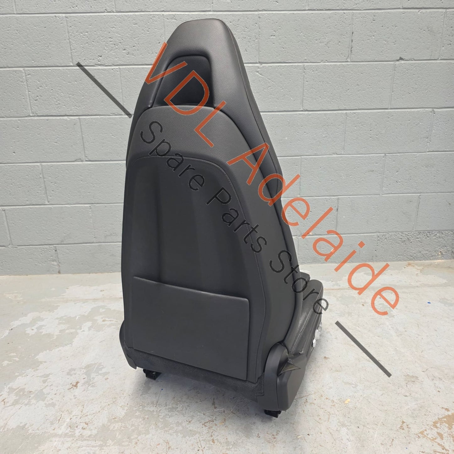 971881806FBGDB     Porsche Panamera Front Right Seat with Crest Logo Emblem in Headrest 971881806FB GDB