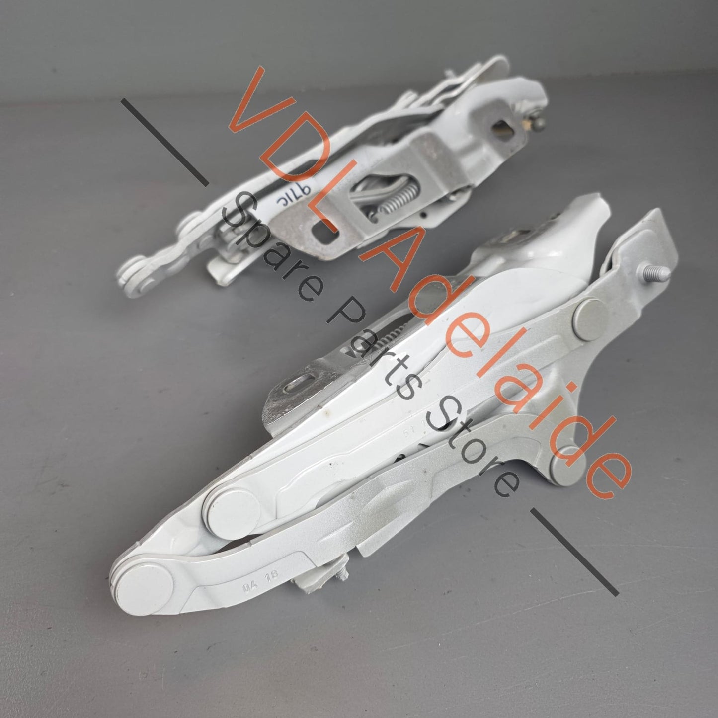 971823295BY 971823296BY    Porsche Panamera 971 Bonnet Hinge Set left & right 971823295BY 971823296BY GRV