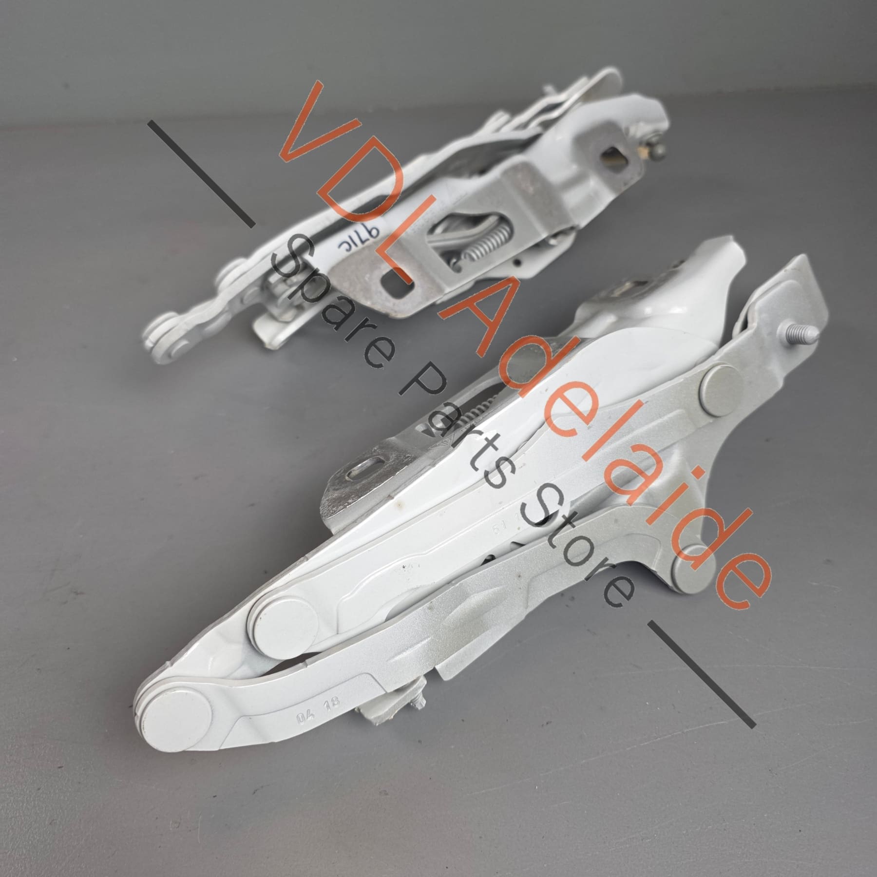 971823295BY 971823296BY    Porsche Panamera 971 Bonnet Hinge Set left & right 971823295BY 971823296BY GRV