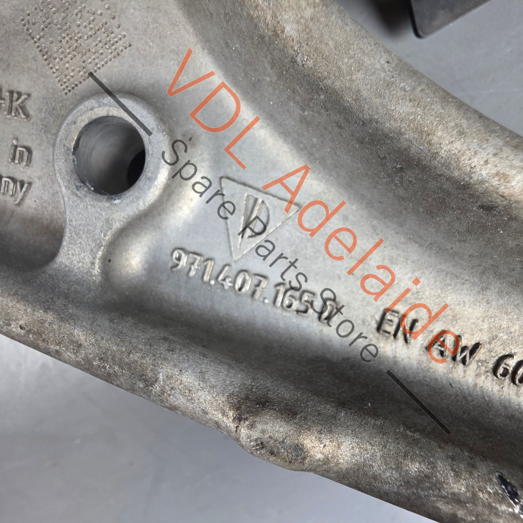 971407152T     Porsche Panamera 971 Front Left Lower Control Arm 971407152T