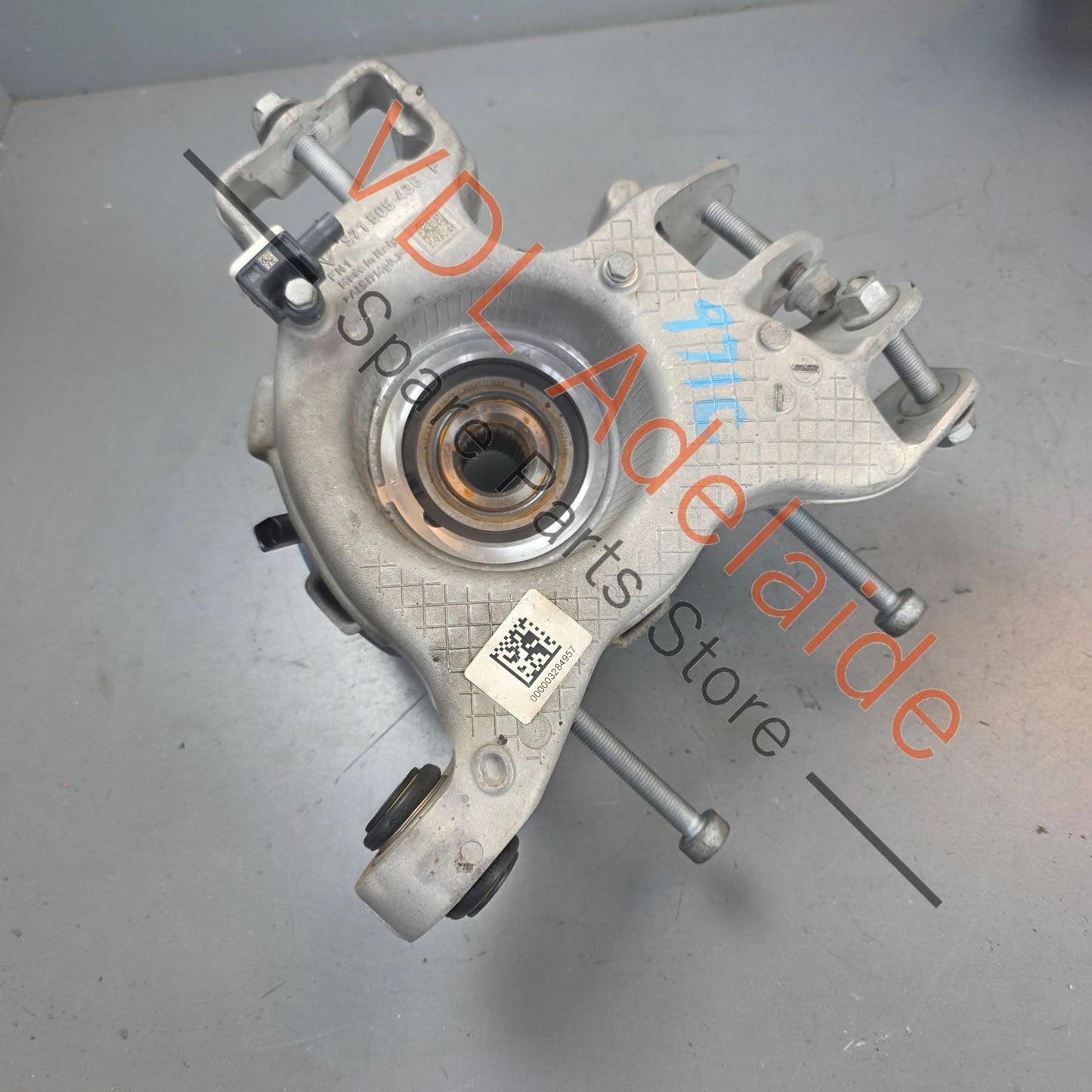 971505436F     Porsche Panamera 971 Rear Right Wheel Bearing  Hub Knuckle 971505436F