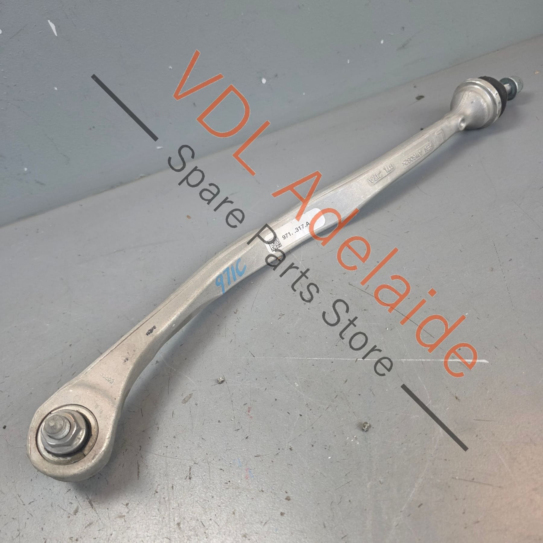 971411317C 971411317    Porsche Panamera 971 Front Left Swaybar Coupling Rod Linkage 971411317C