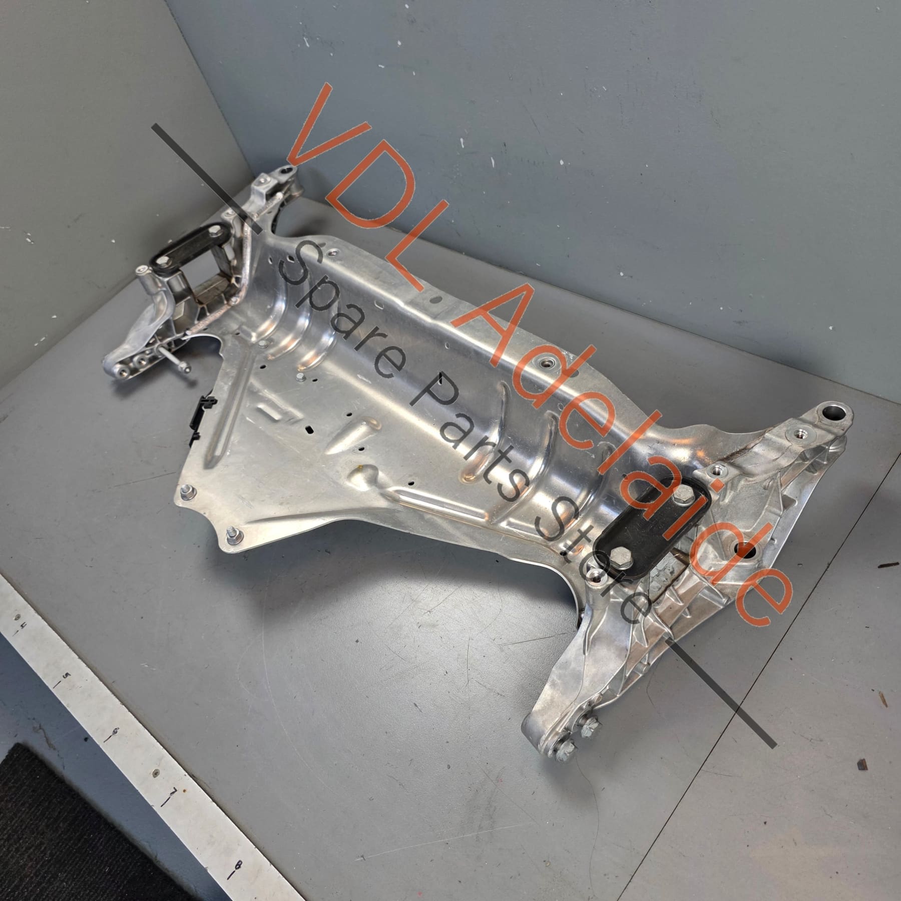 971407487Q 971407487P 971407107   Porsche Panamera 971 Front K-Frame Crossmember Reinforcement 971407487Q