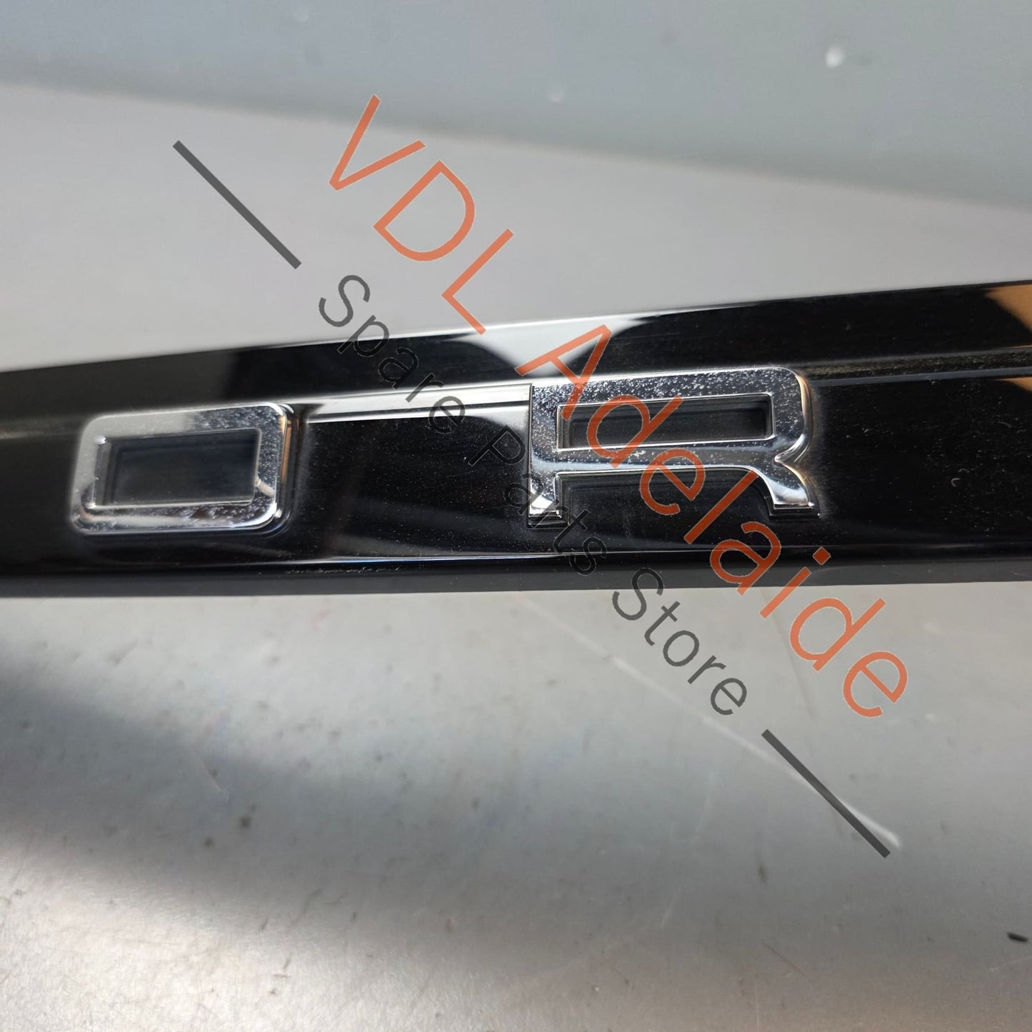 971827044B     Porsche Panamera 971 Tailgate Boot Hatch Garnish with Chrome Porsche Badge 971827044B