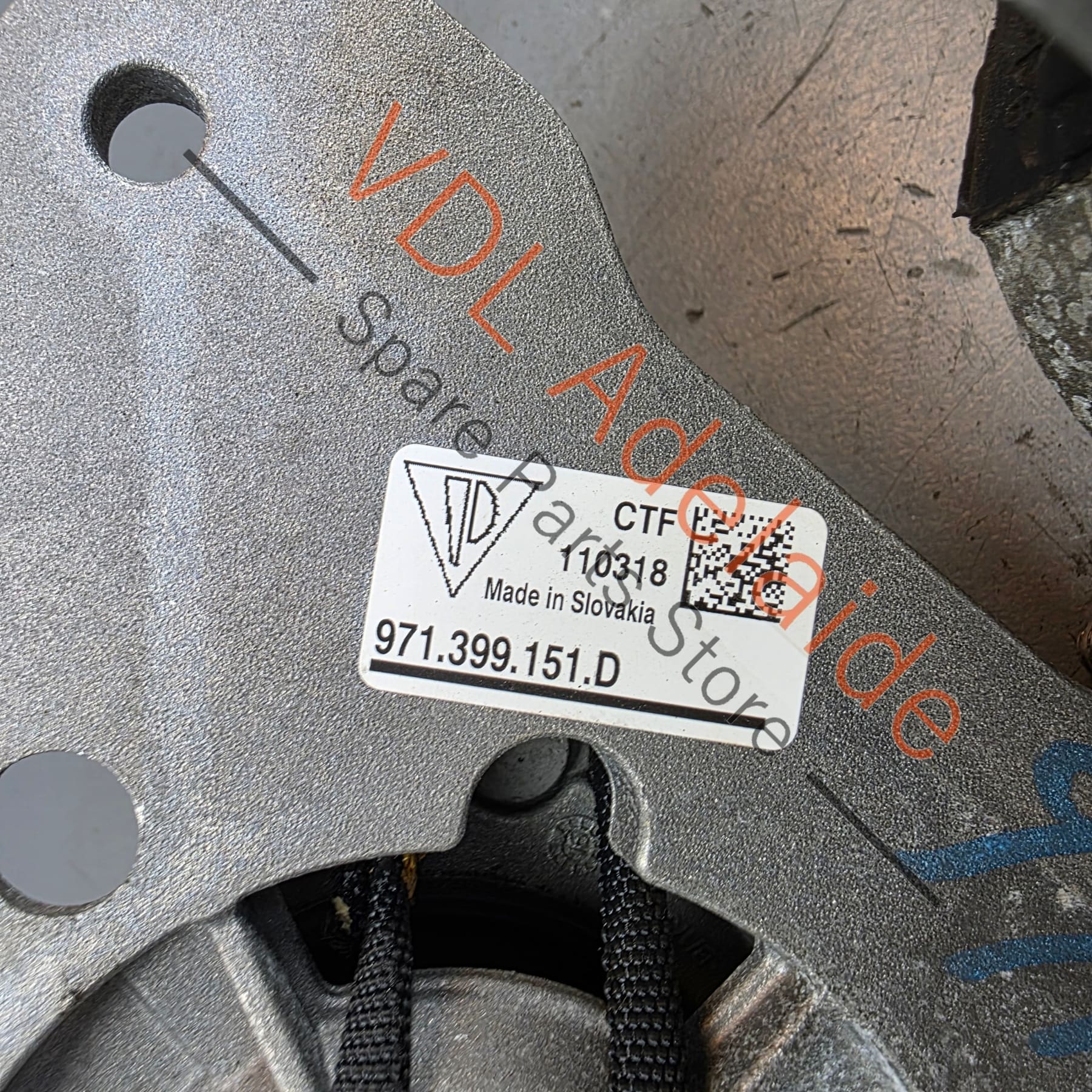 
9A739915103 9A739915104 9A739915203 9A739915204  Porsche Panamera 971 Pair of Gearbox Mounts 9A739915104 971399151D