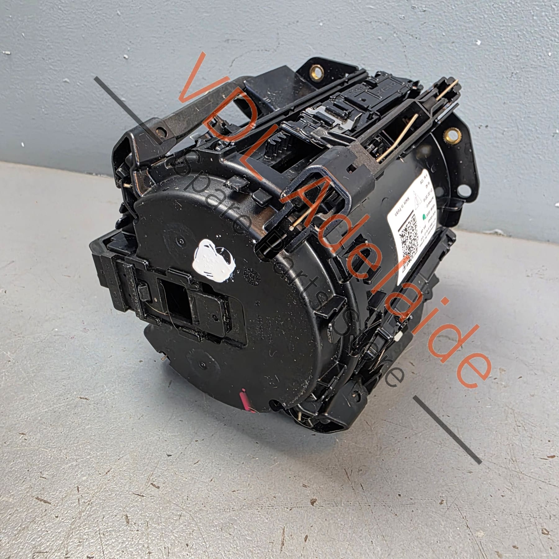 971858570D     Porsche Panamera 971 Centre Console Pop up Drinks Cup Holder Large Rear 971858570D