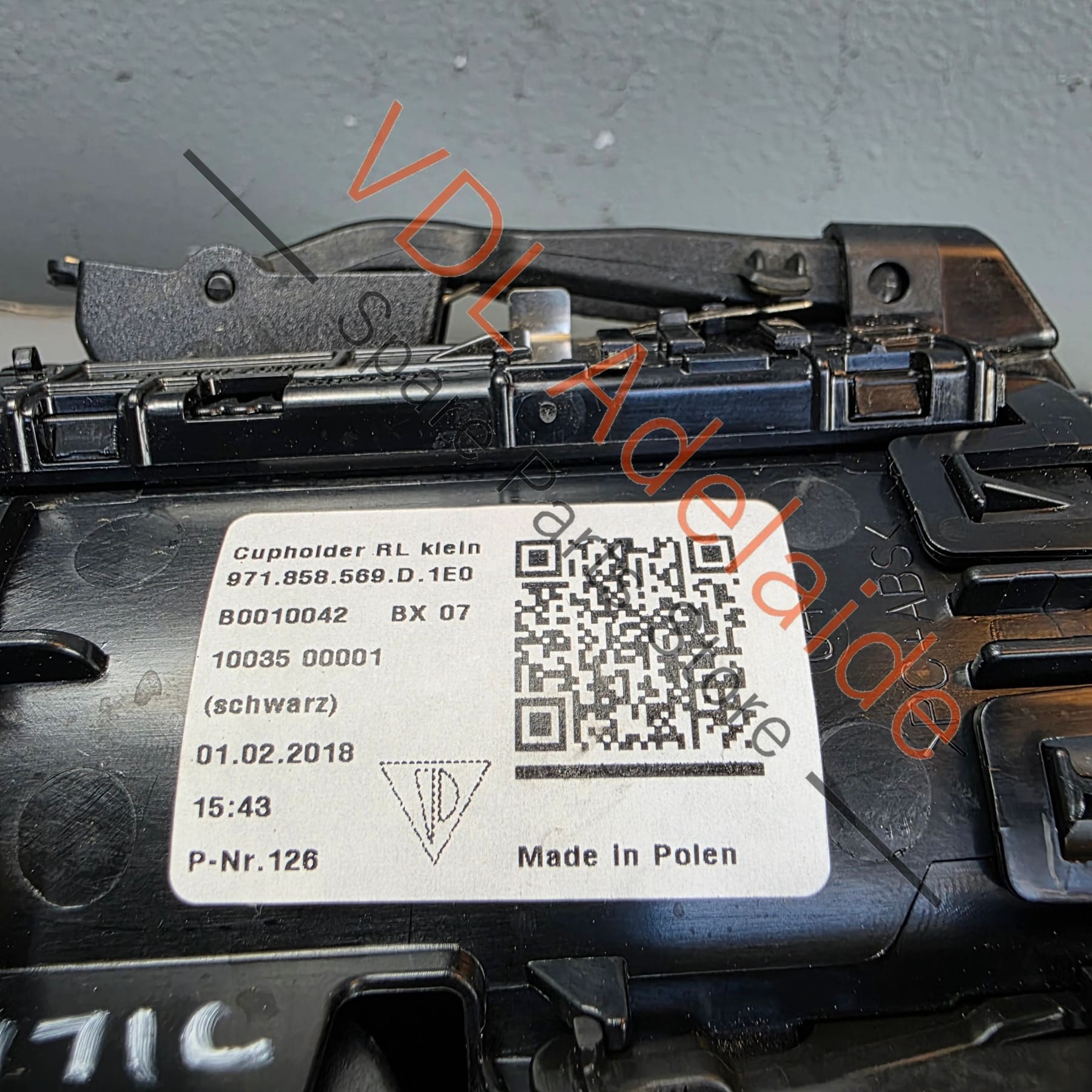 971858569D     Porsche Panamera 971 Centre Console Pop Up Drinks Cup Holder Small Front 97185869D