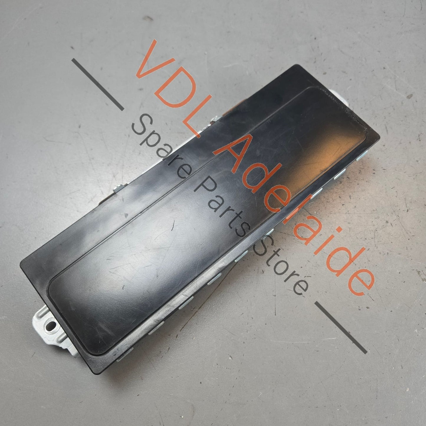 971880841     Porsche Panamera 971 Knee Airbag 971880841